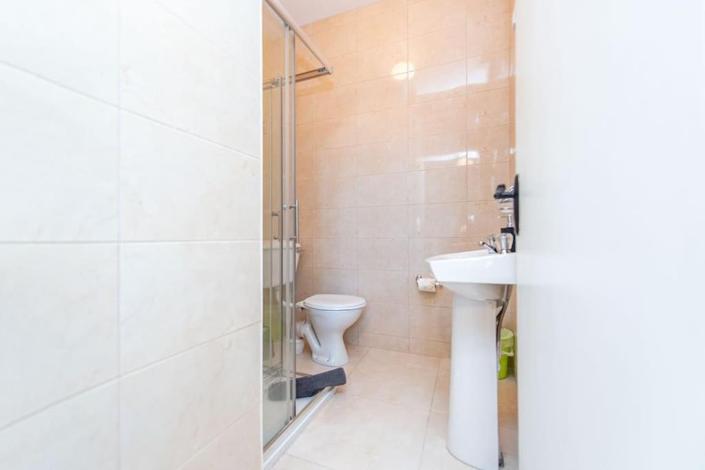 Clonbur House - Studio Village Apartment Galway Dış mekan fotoğraf